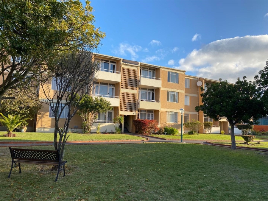 To Let 2 Bedroom Property for Rent in Tijgerhof Western Cape